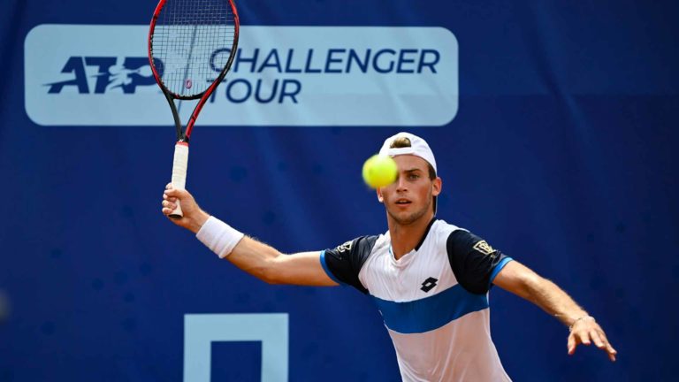 Gulbis Extends Streak With Marathon Win In Prague