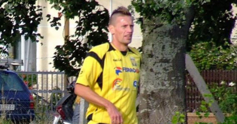 A kilencedik emeletről lezuhant és szörnyethalt Udvari Szabolcs volt NB I-es futballista – Index.hu A kilencedik emeletről lezuhant és szörnyethalt Udvari Szabolcs volt NB I-es futballista – Index.hu