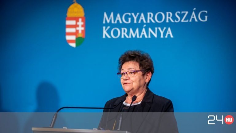 Müller Cecília: 118 osztályban és 3 teljes iskolában van digitális okt