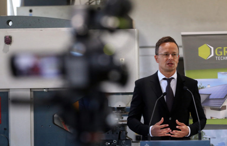 Szijjártó Péter: Az EU-nak világos és átfogó stratégia mentén kell hozzáállnia a fehérorosz kérdéshez