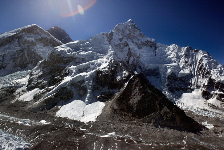 Magasabb az Everest, mint eddig tudtuk Magasabb az Everest, mint eddig tudtuk