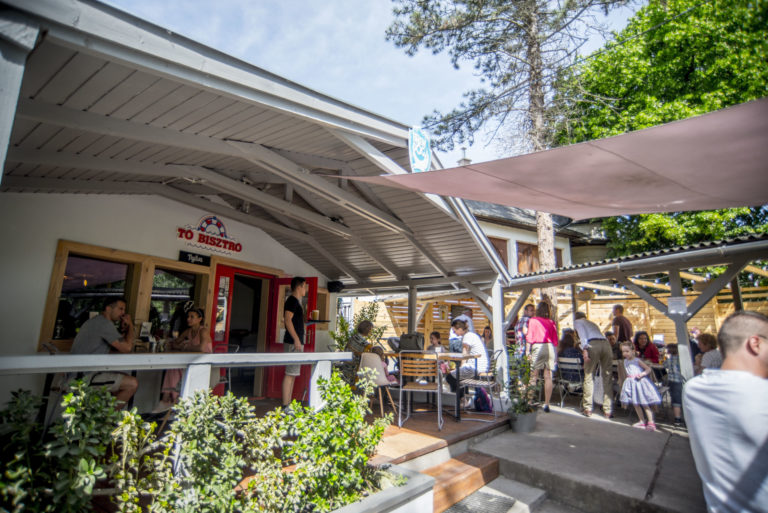 5 király street food kajálda a Dunakanyarnál